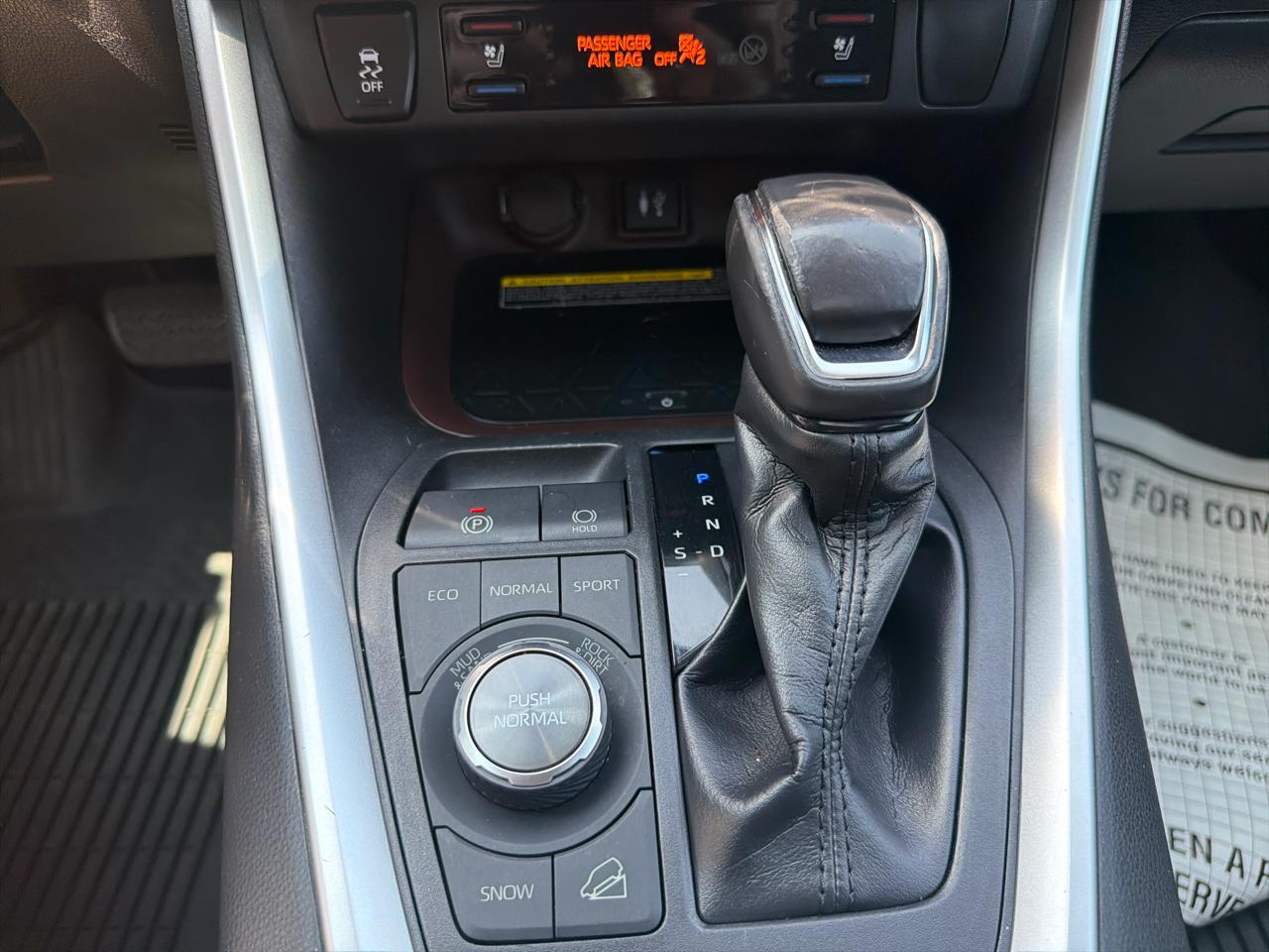 Toyota RAV4 Limited AWD (Natl) 2019