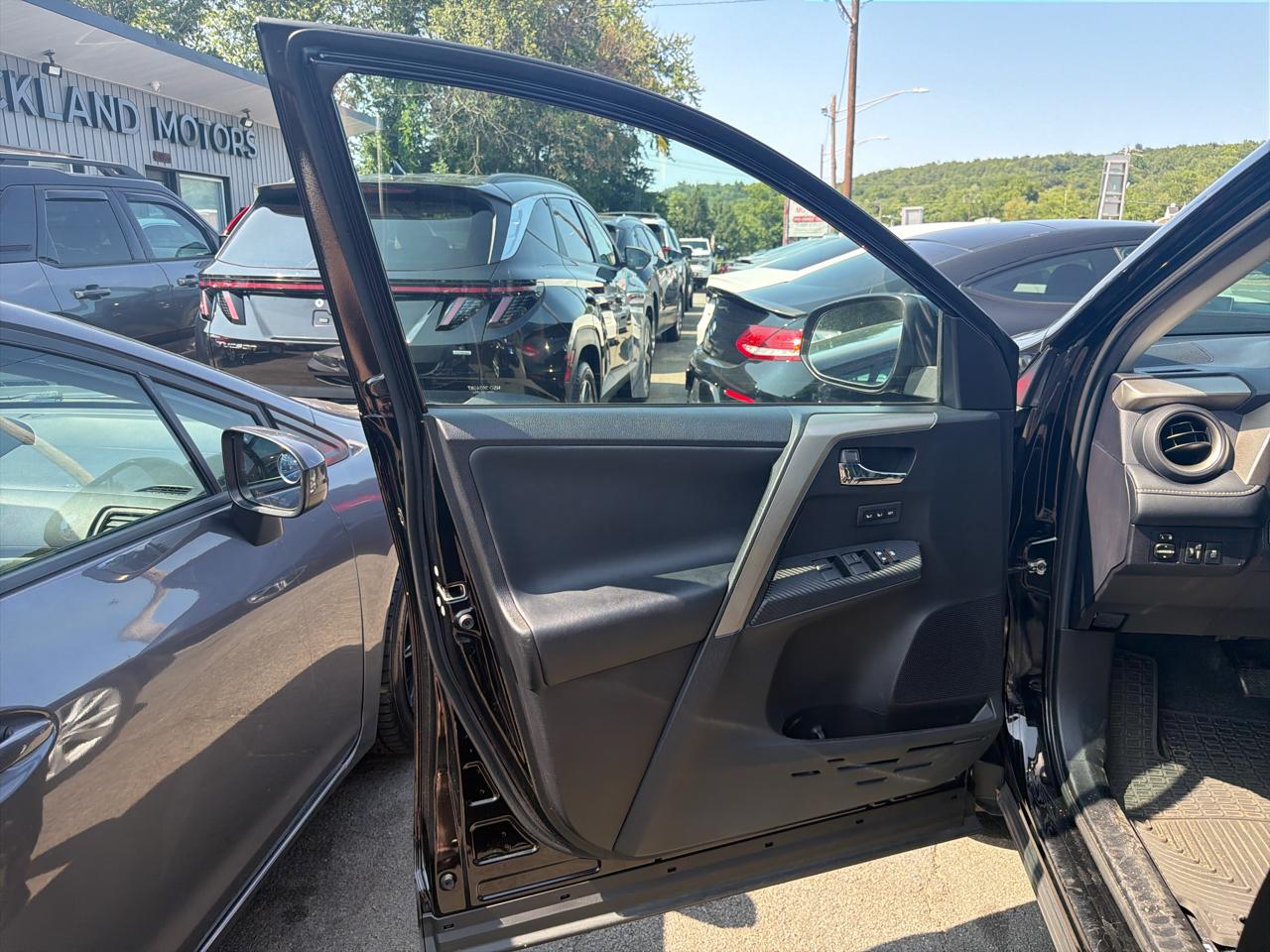 Toyota RAV4 AWD 4dr Limited (Natl) 2015