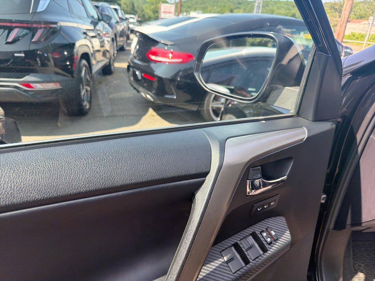 Toyota RAV4 AWD 4dr Limited (Natl) 2015