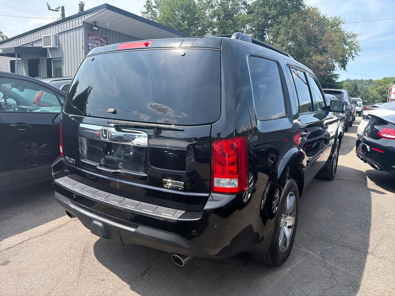 Honda Pilot 4WD 4dr Touring w/RES & Navi 2014
