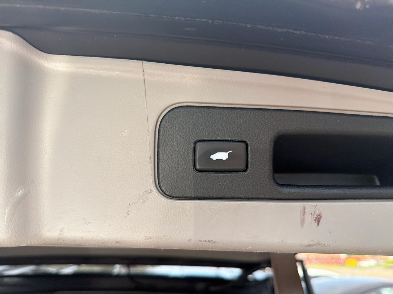 Honda Pilot 4WD 4dr Touring w/RES & Navi 2014