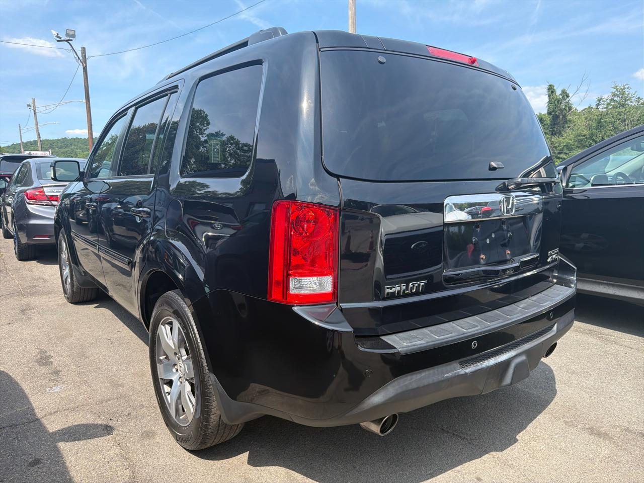 Honda Pilot 4WD 4dr Touring w/RES & Navi 2014