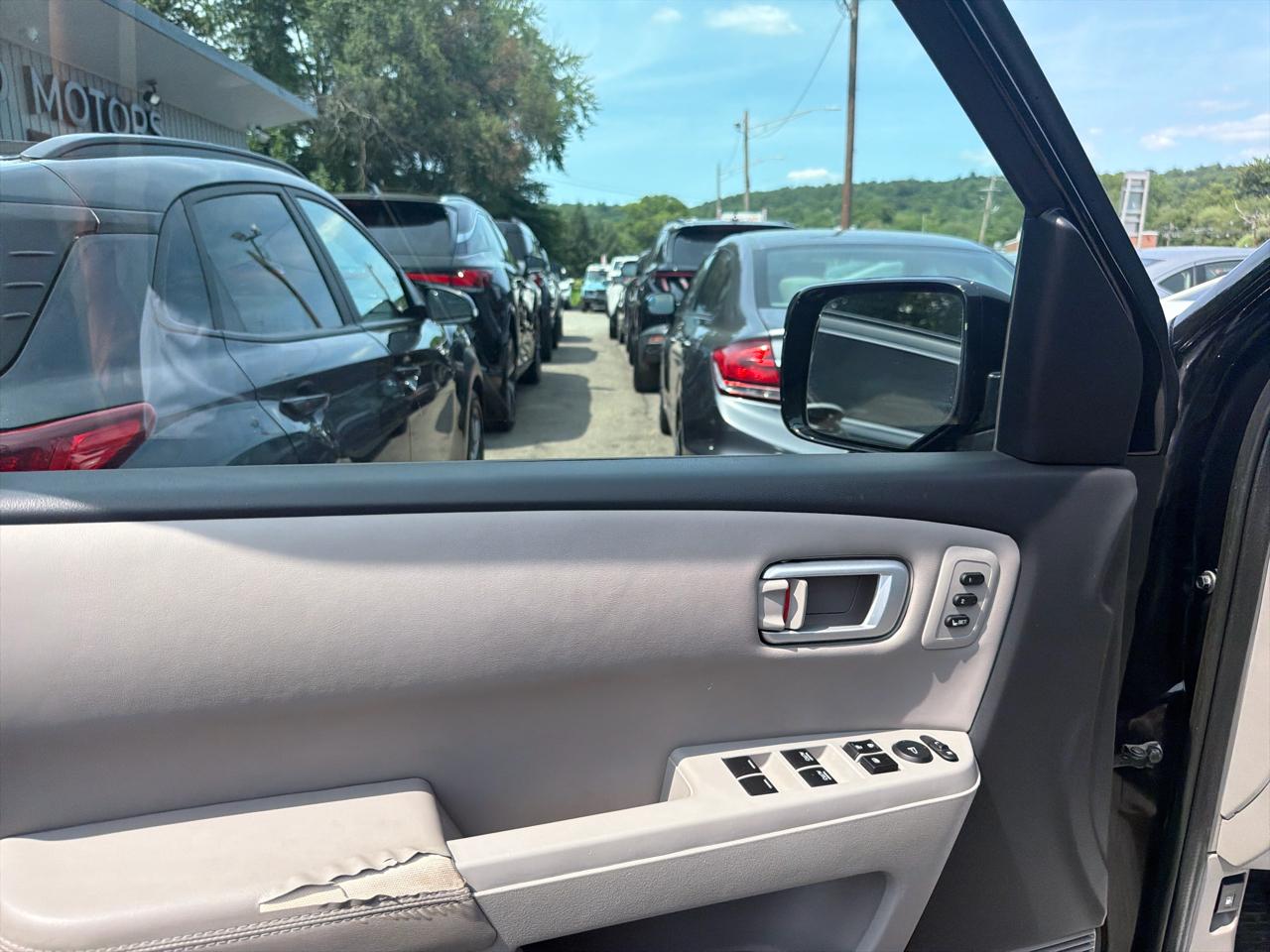 Honda Pilot 4WD 4dr Touring w/RES & Navi 2014
