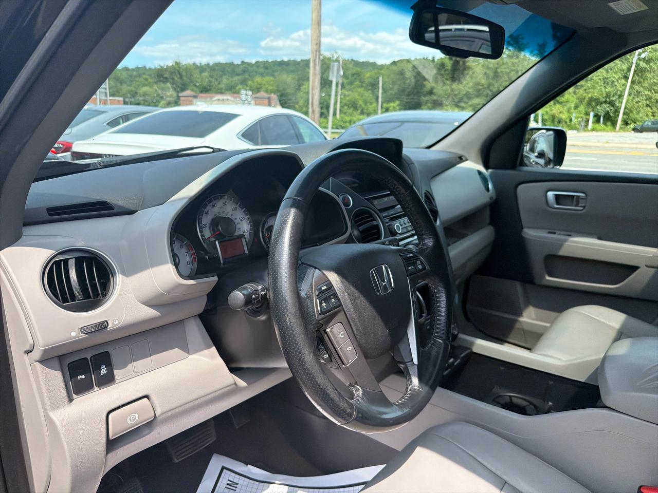 Honda Pilot 4WD 4dr Touring w/RES & Navi 2014