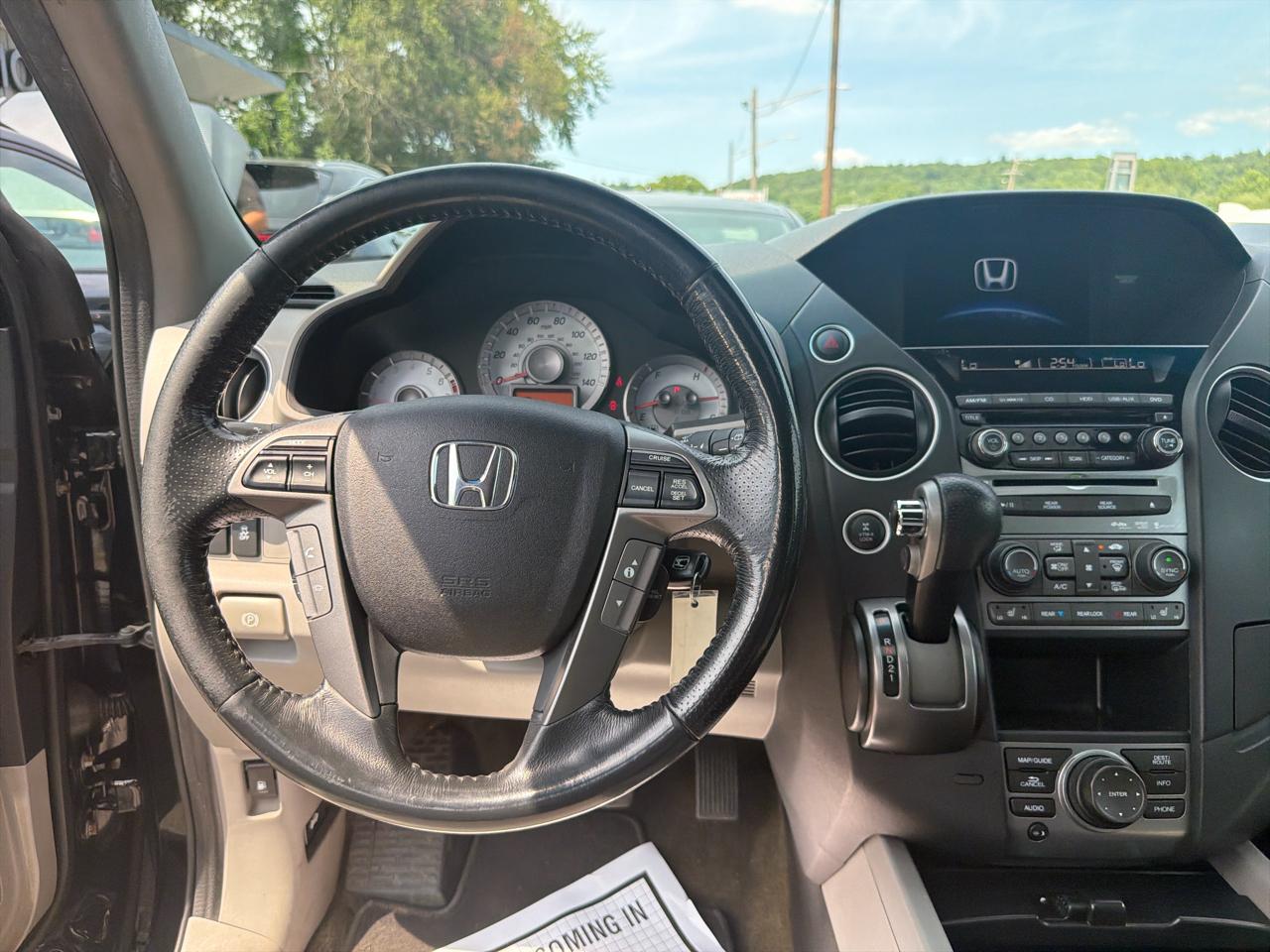 Honda Pilot 4WD 4dr Touring w/RES & Navi 2014