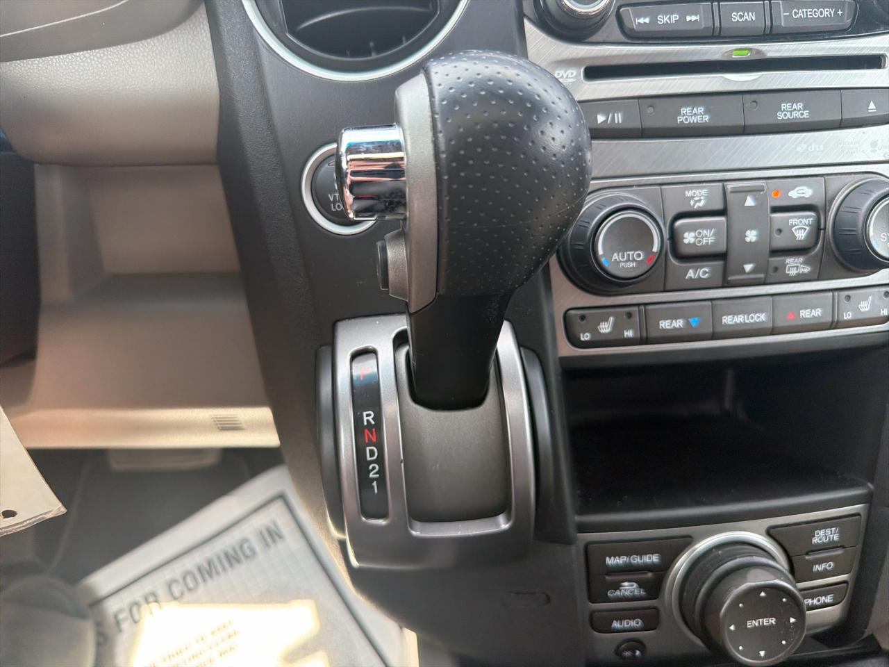 Honda Pilot 4WD 4dr Touring w/RES & Navi 2014