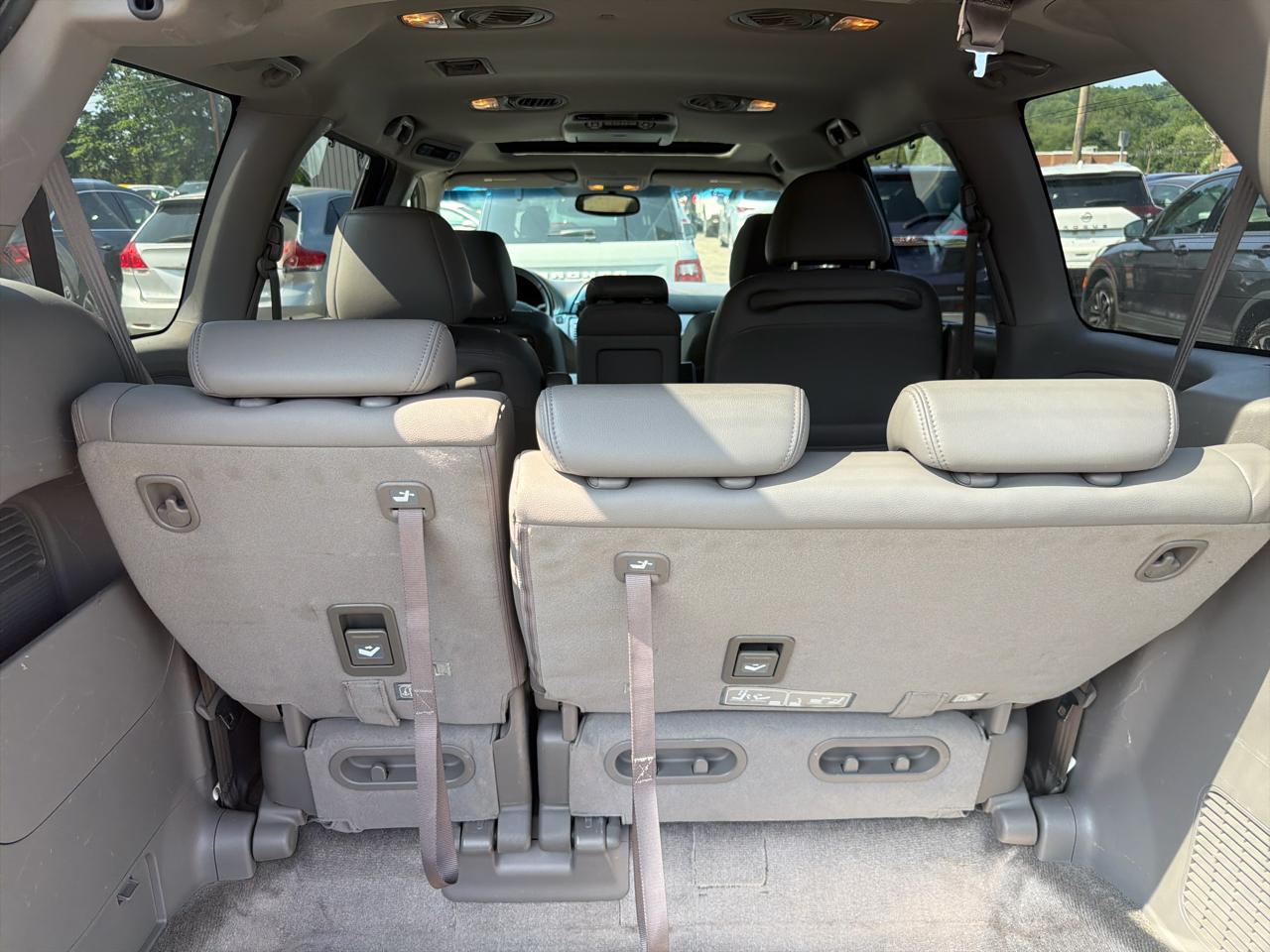Honda Odyssey 5dr EX-L w/RES 2010