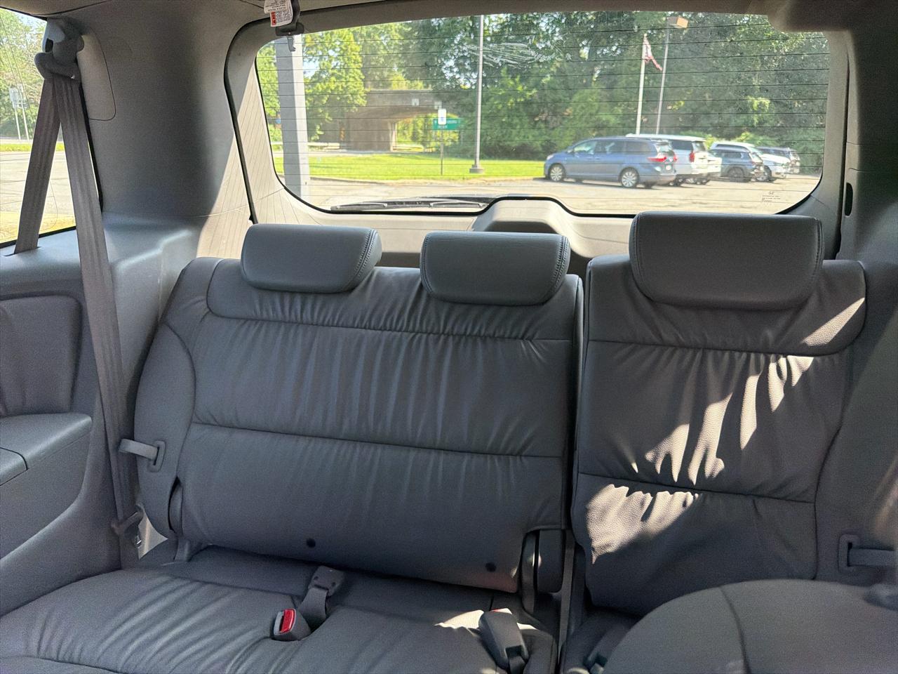 Honda Odyssey 5dr EX-L w/RES 2010