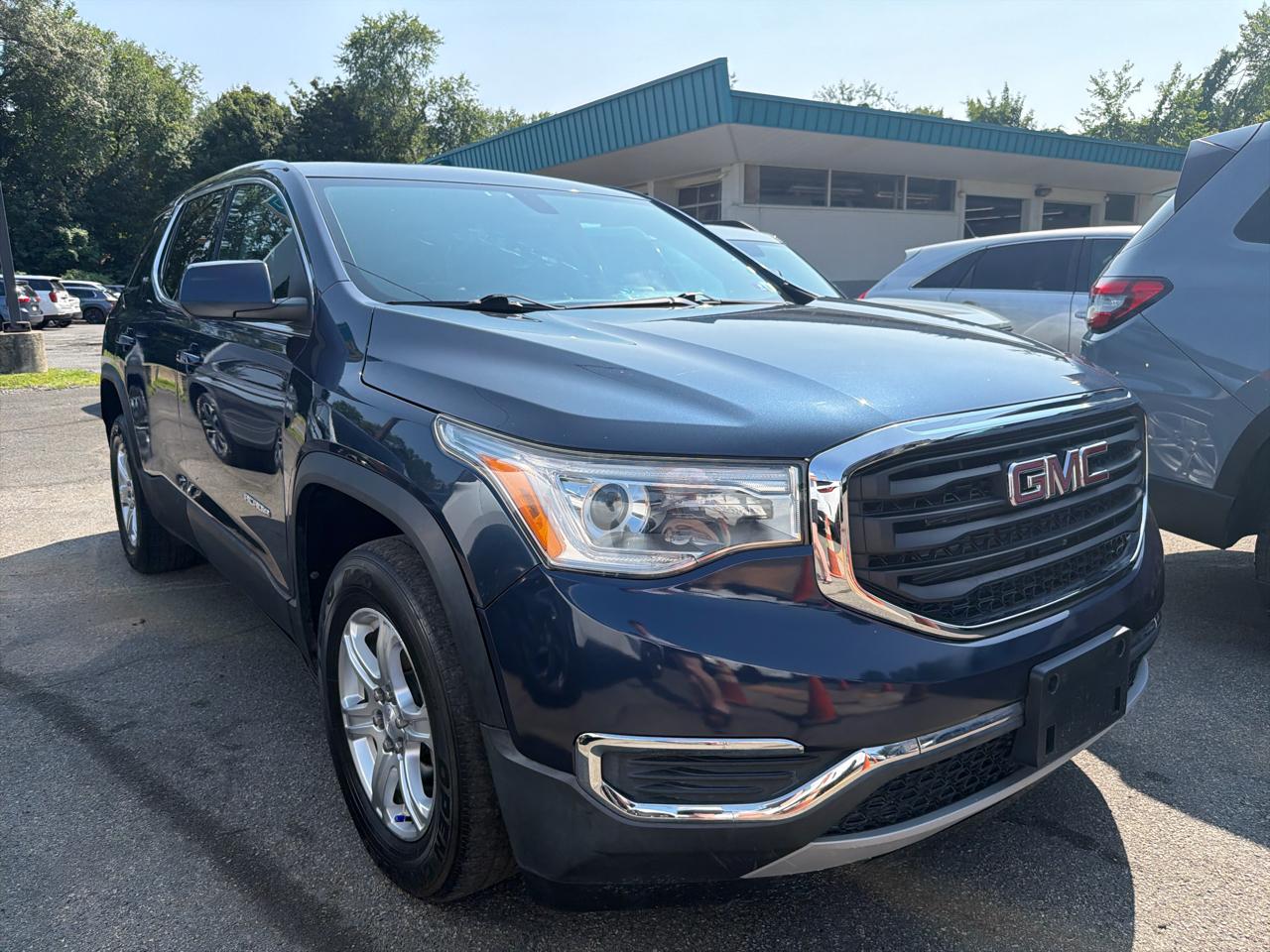 GMC Acadia AWD 4dr SLE w/SLE-1 2019