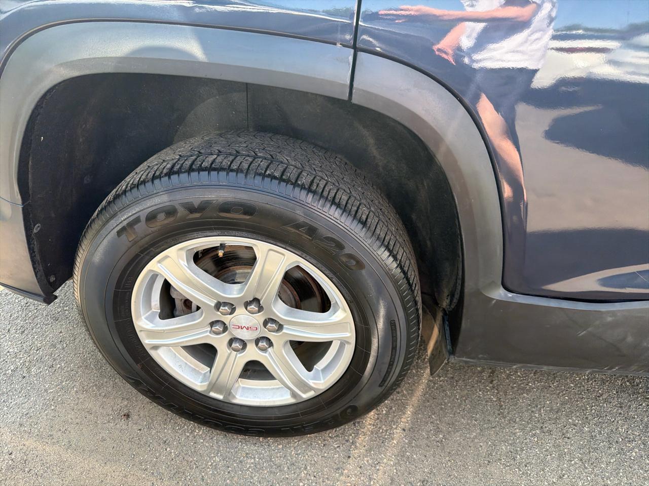 GMC Acadia AWD 4dr SLE w/SLE-1 2019