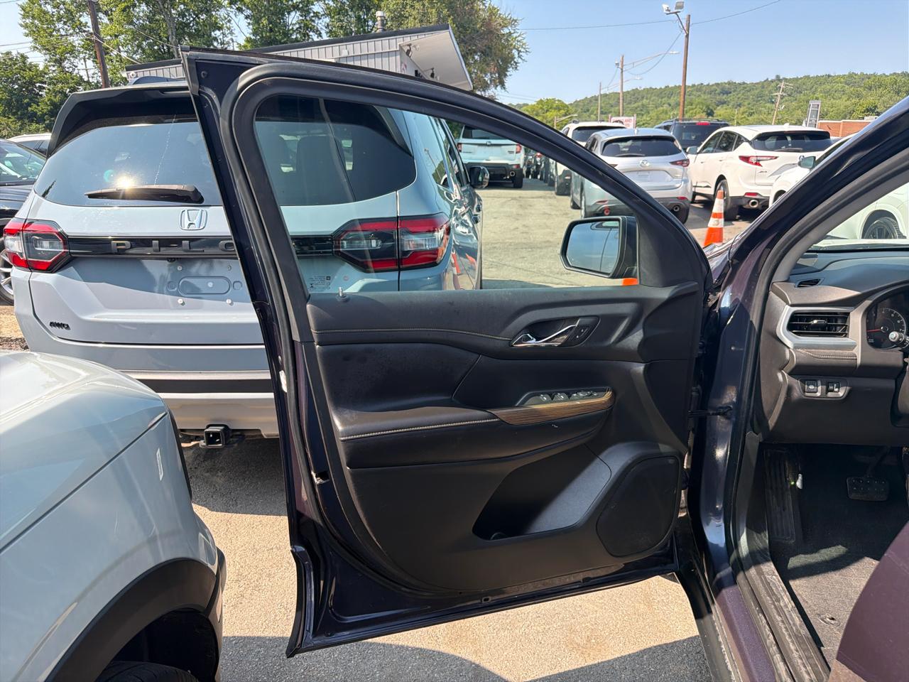 GMC Acadia AWD 4dr SLE w/SLE-1 2019