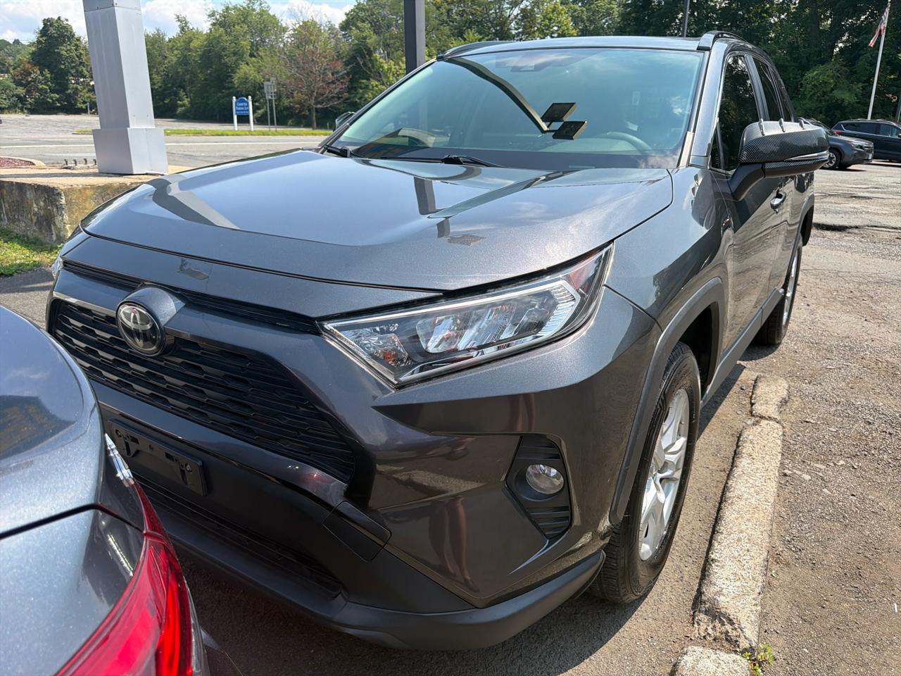 Toyota RAV4 XLE AWD (Natl) 2019