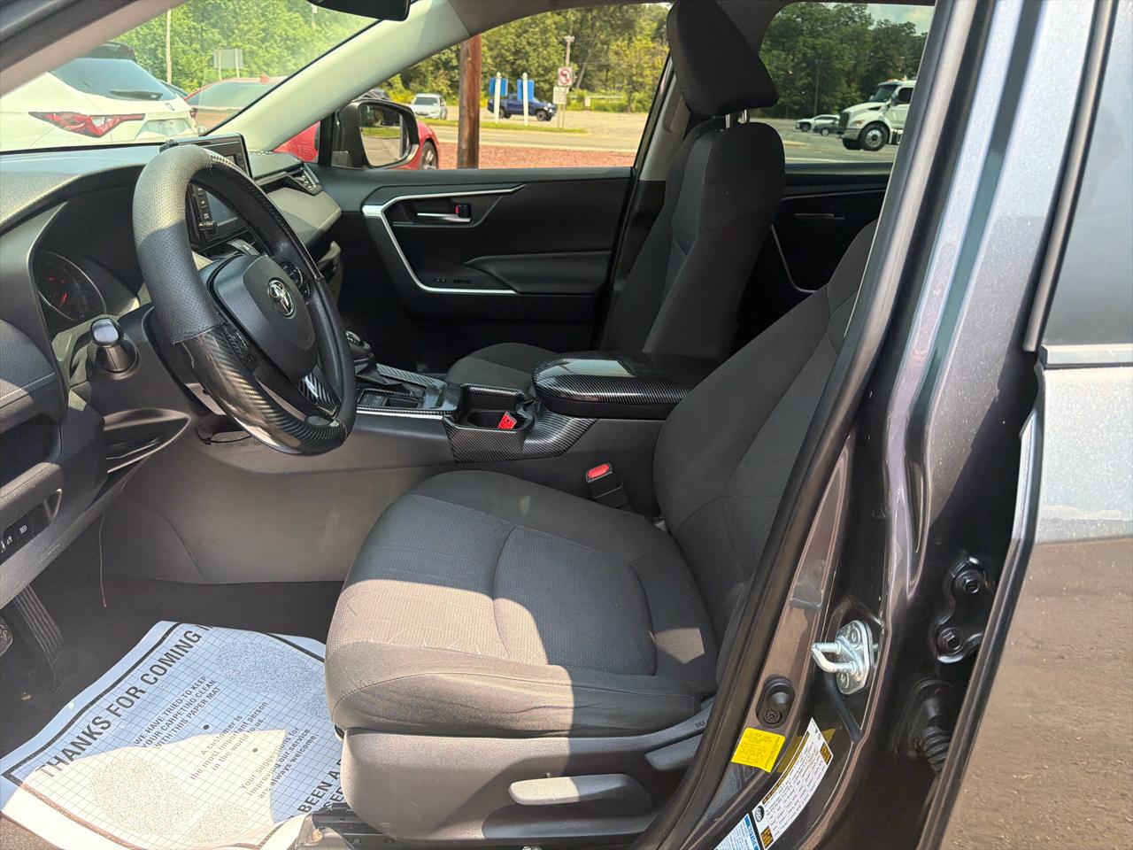 Toyota RAV4 XLE AWD (Natl) 2019