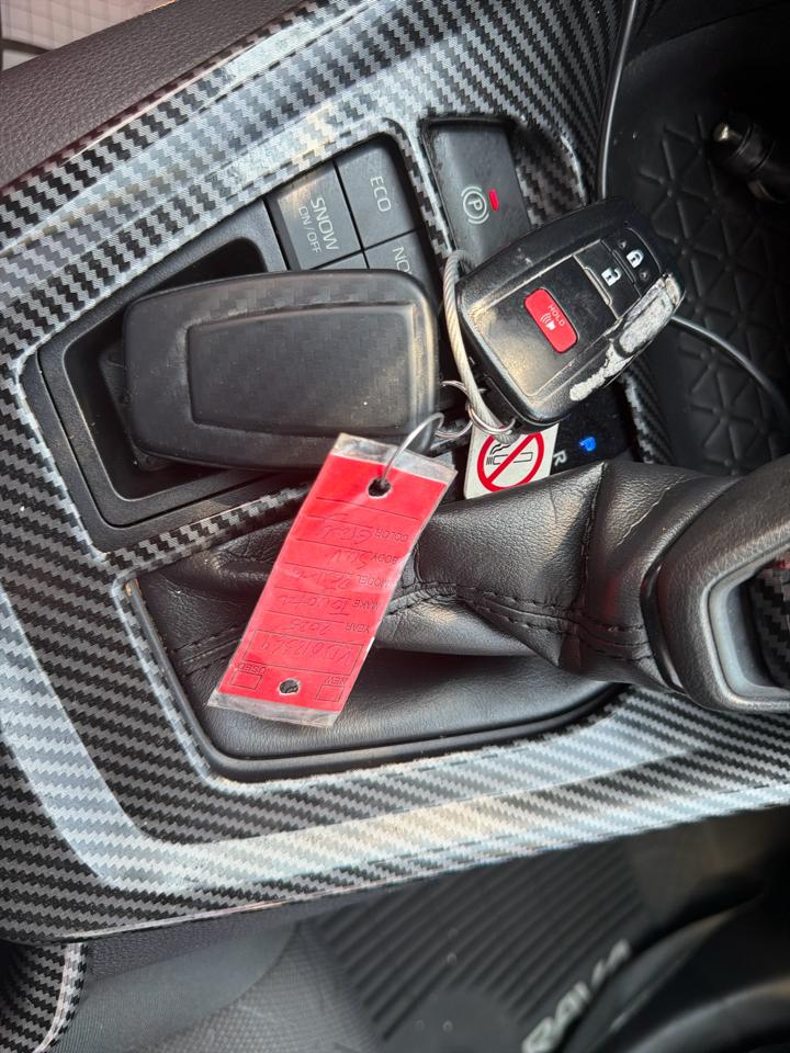 Toyota RAV4 XLE AWD (Natl) 2019