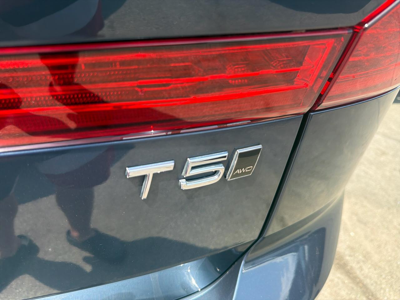 Volvo XC60 T5 AWD Momentum 2020