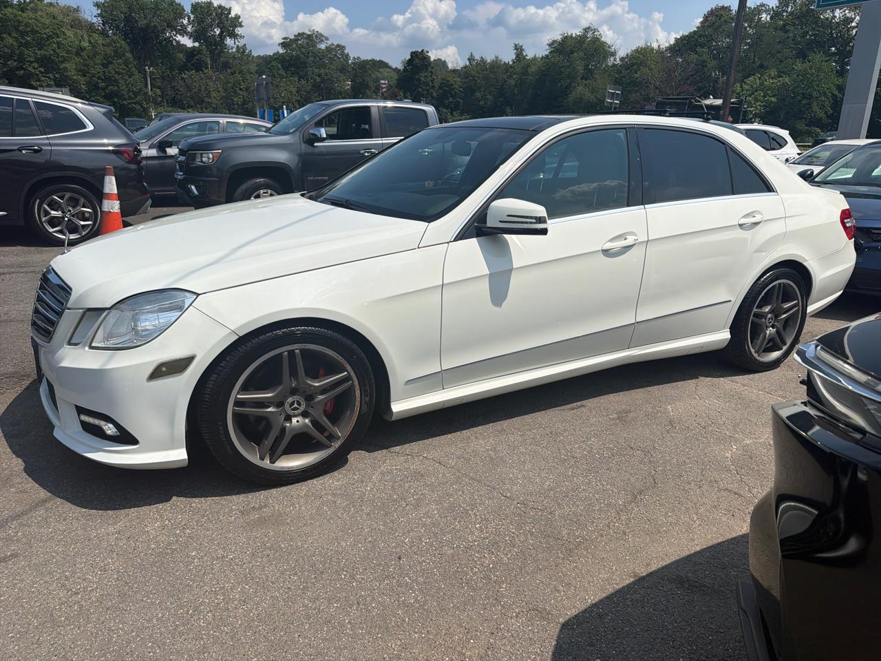 Mercedes-Benz E-Class 4dr Sdn E 350 Sport 4MATIC 2011