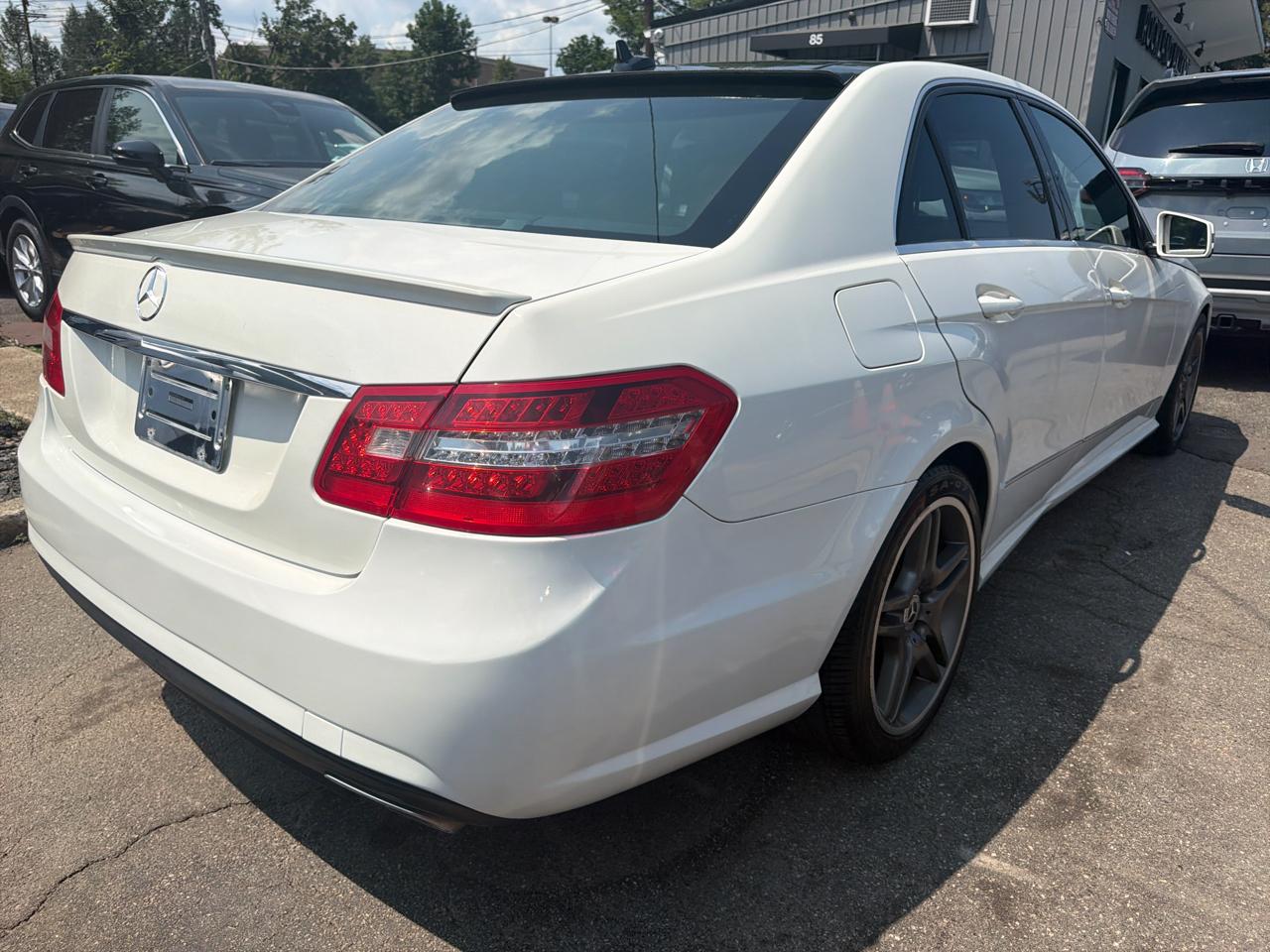 Mercedes-Benz E-Class 4dr Sdn E 350 Sport 4MATIC 2011