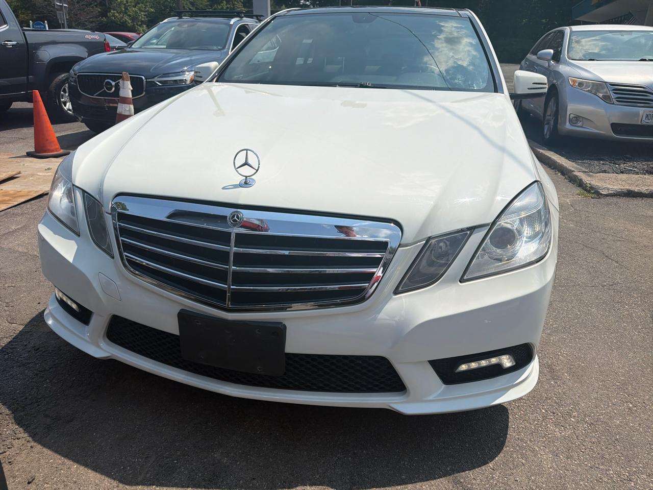 Mercedes-Benz E-Class 4dr Sdn E 350 Sport 4MATIC 2011