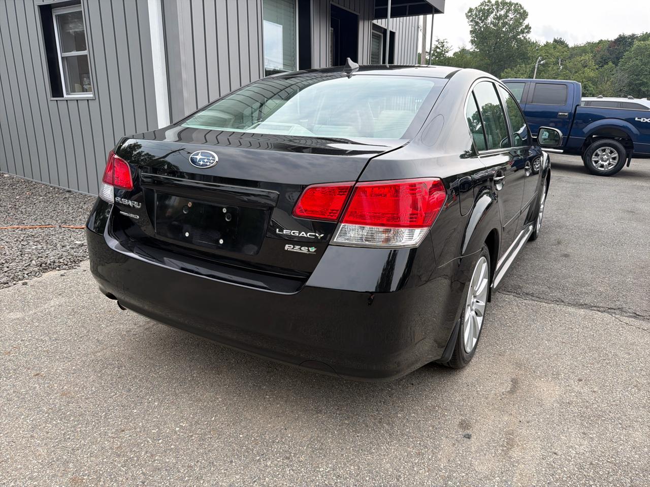 Subaru Legacy 4dr Sdn H4 Auto 2.5i Limited 2012