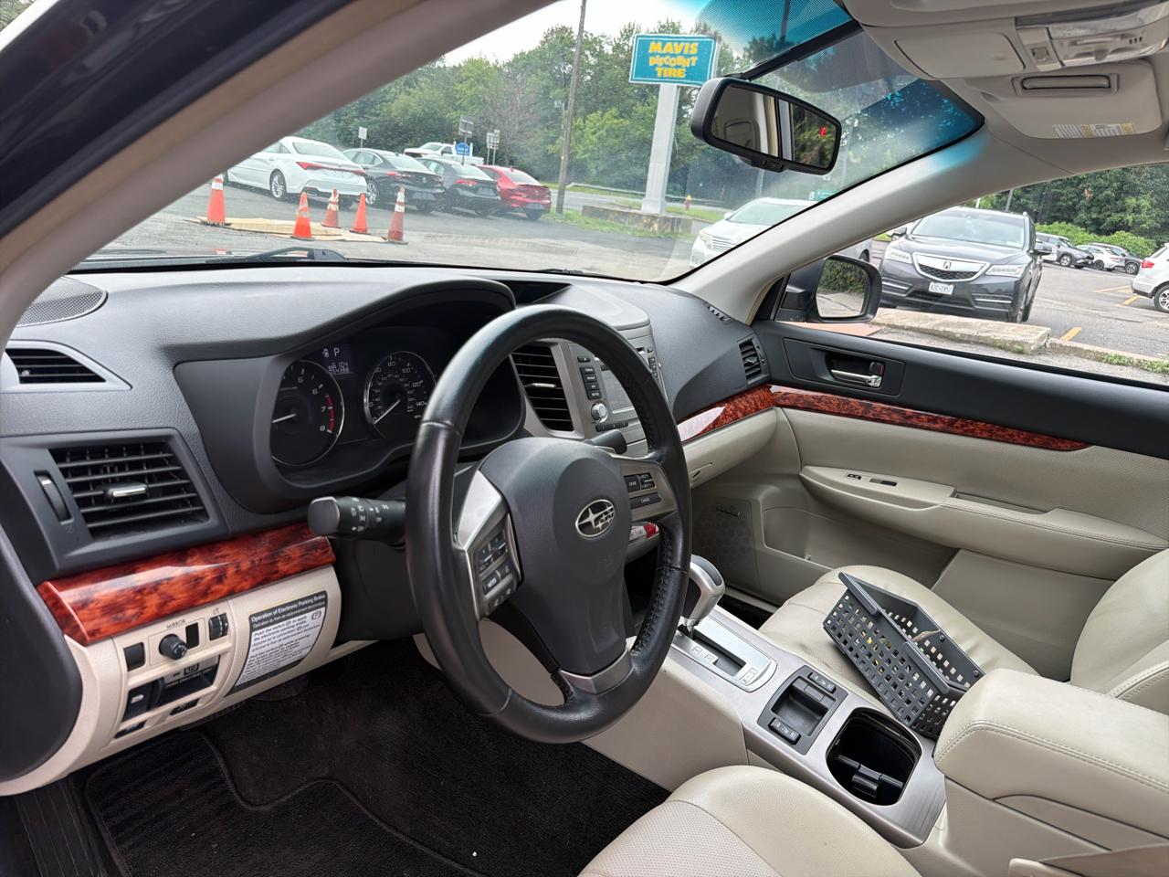 Subaru Legacy 4dr Sdn H4 Auto 2.5i Limited 2012