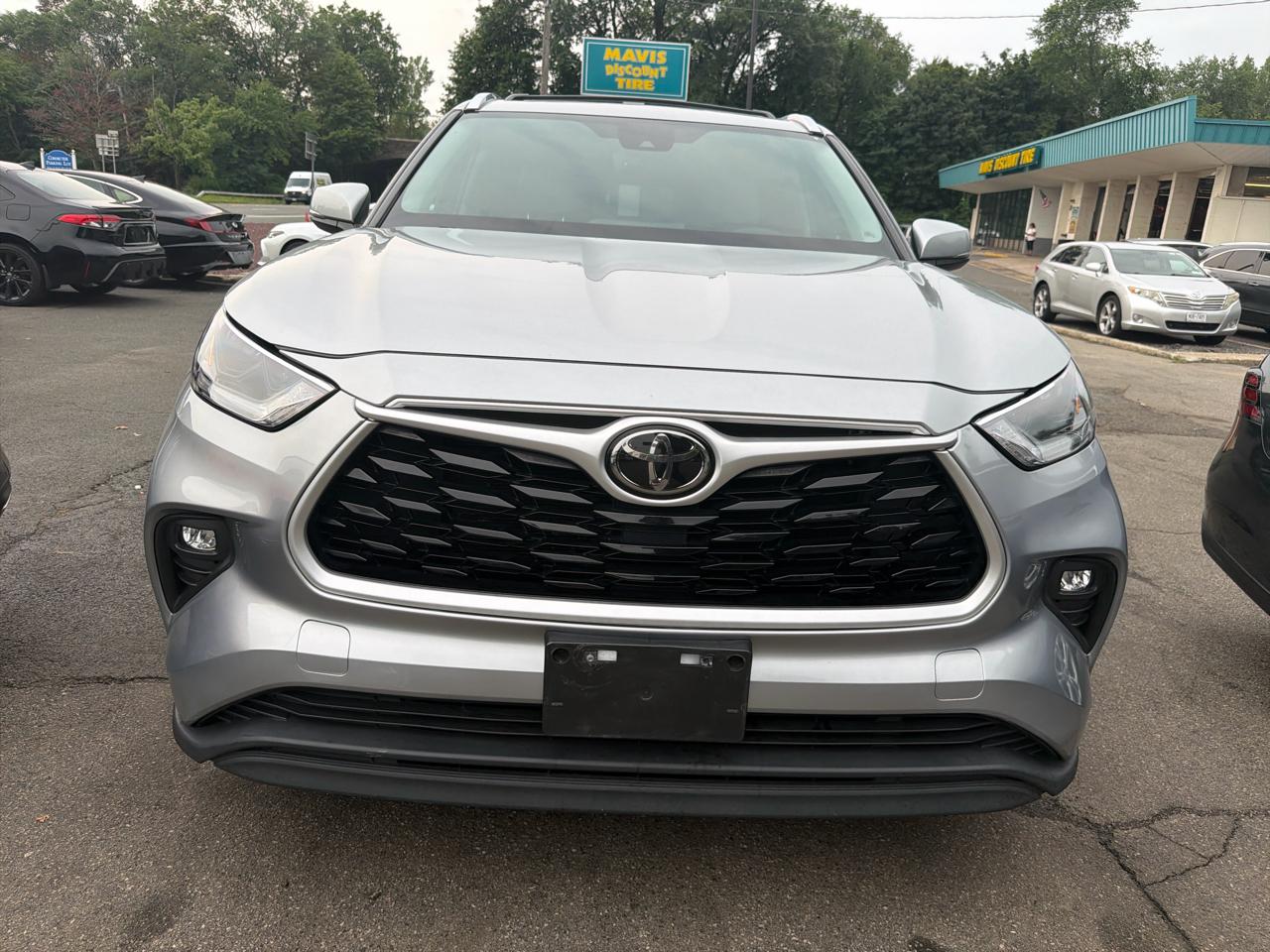 Toyota Highlander XLE AWD (Natl) 2021