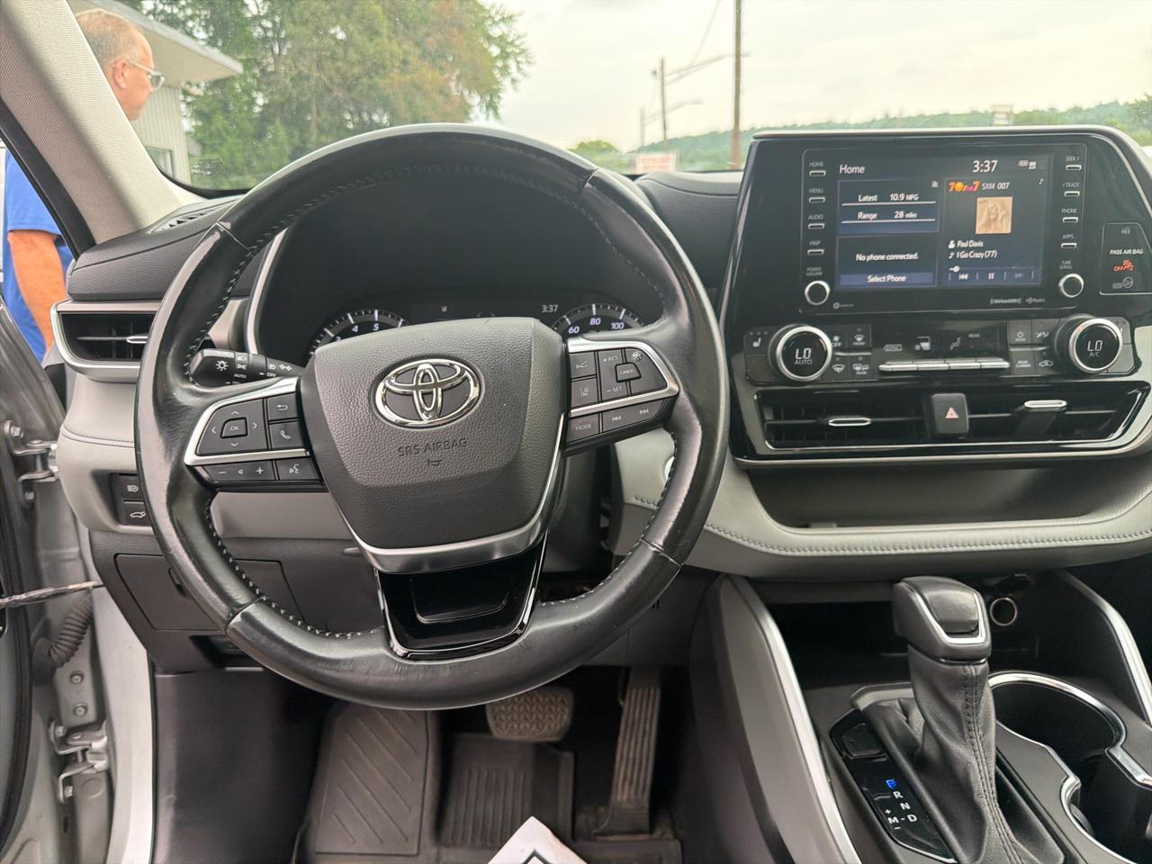 Toyota Highlander XLE AWD (Natl) 2021