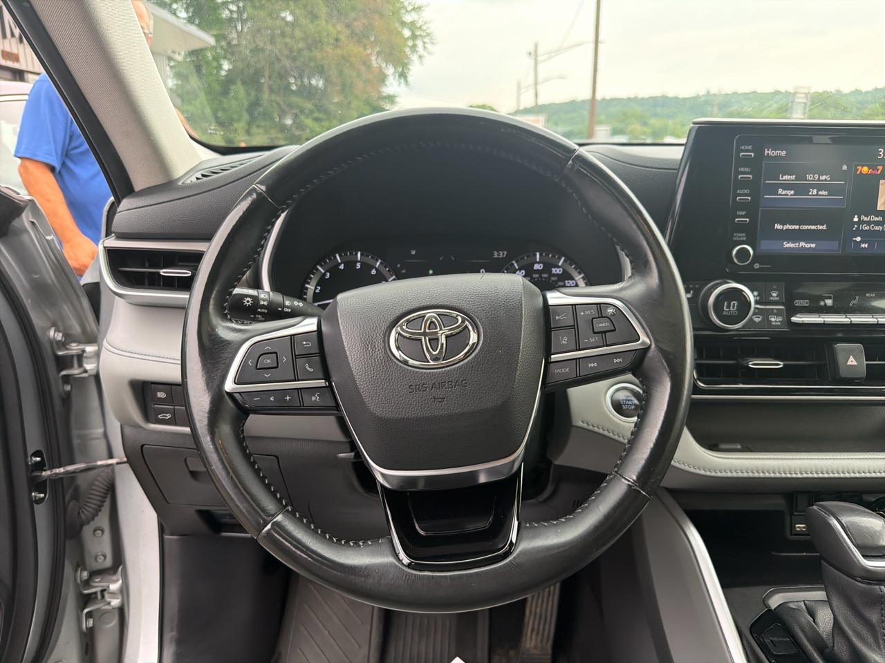Toyota Highlander XLE AWD (Natl) 2021