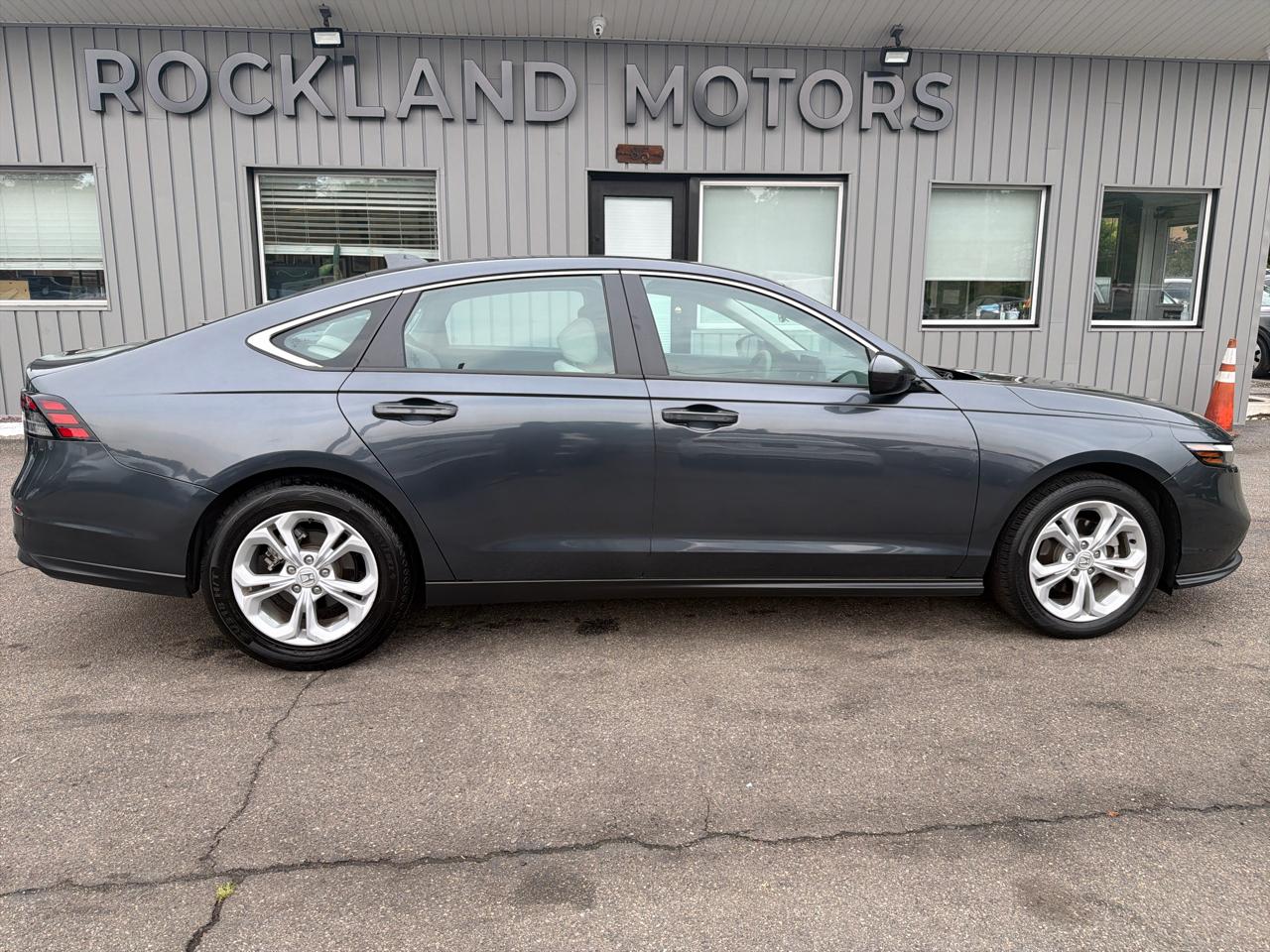 Honda Accord Sedan LX CVT 2023