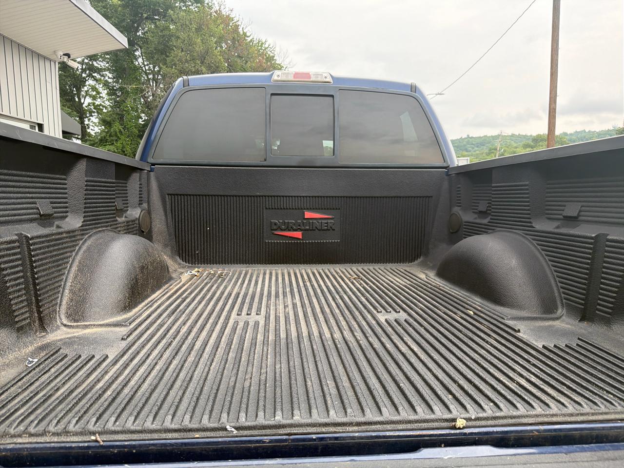 Ford F-150 4WD SuperCrew 145" Platinum 2011