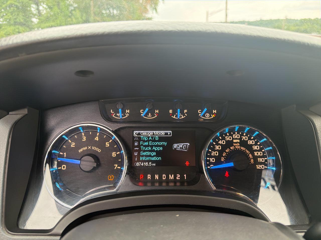 Ford F-150 4WD SuperCrew 145" Platinum 2011
