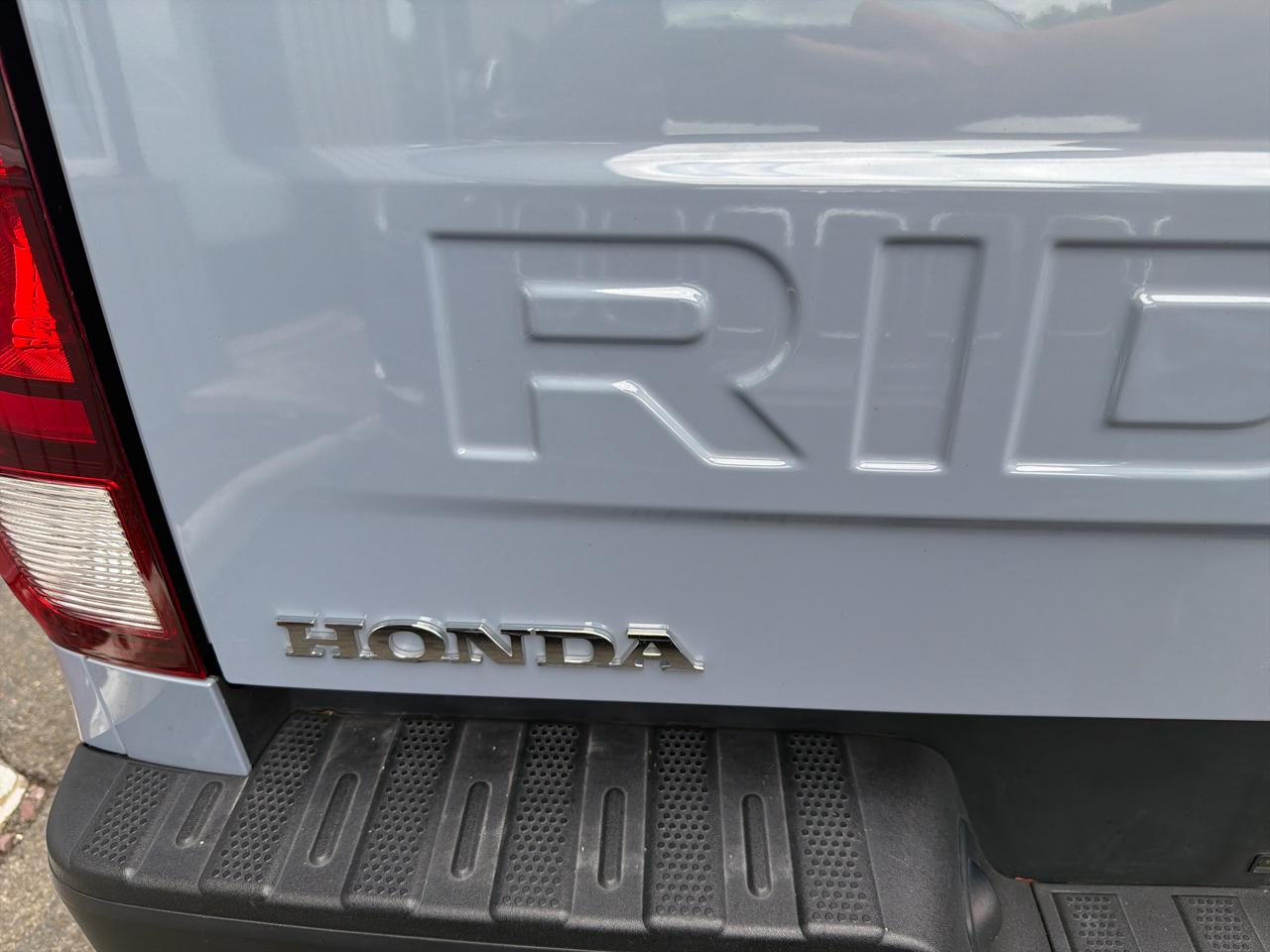 Honda Ridgeline Black Edition AWD 2024