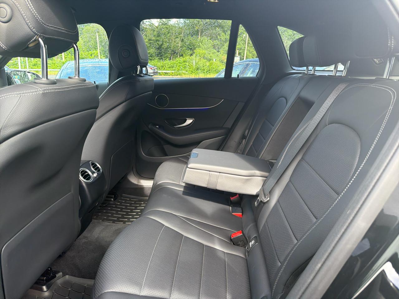 Mercedes-Benz GLC GLC 300 4MATIC SUV 2022