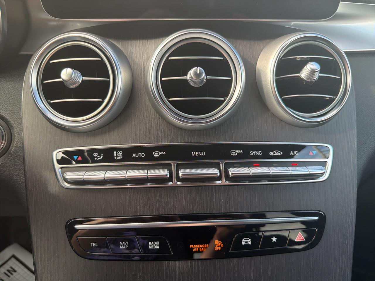 Mercedes-Benz GLC GLC 300 4MATIC SUV 2022