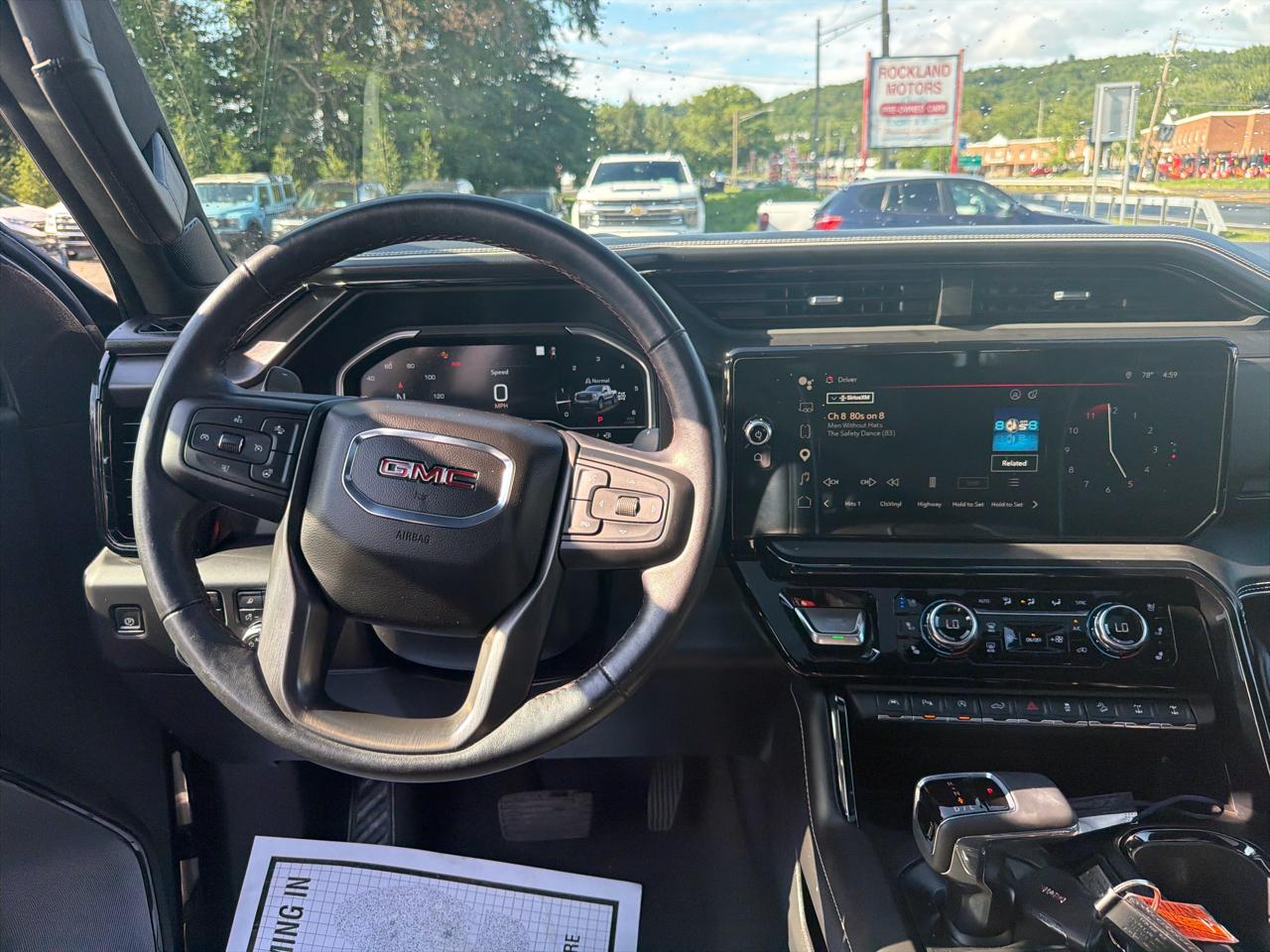 GMC Sierra 1500 4WD Crew Cab 147" AT4X 2023
