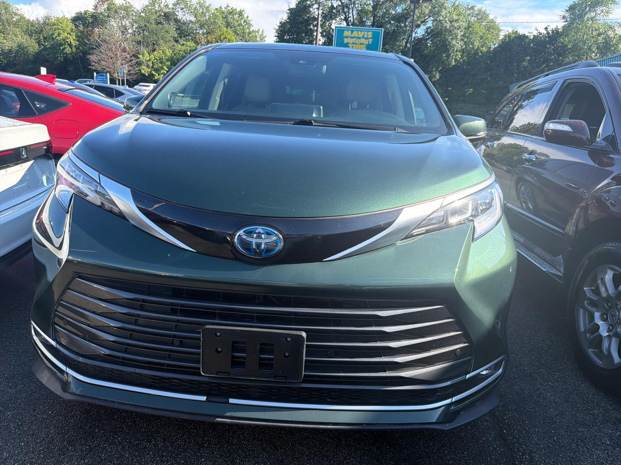 Toyota Sienna Limited AWD 7-Passenger (Natl) 2023