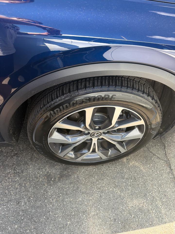 Acura MDX SH-AWD w/Technology Package 2024
