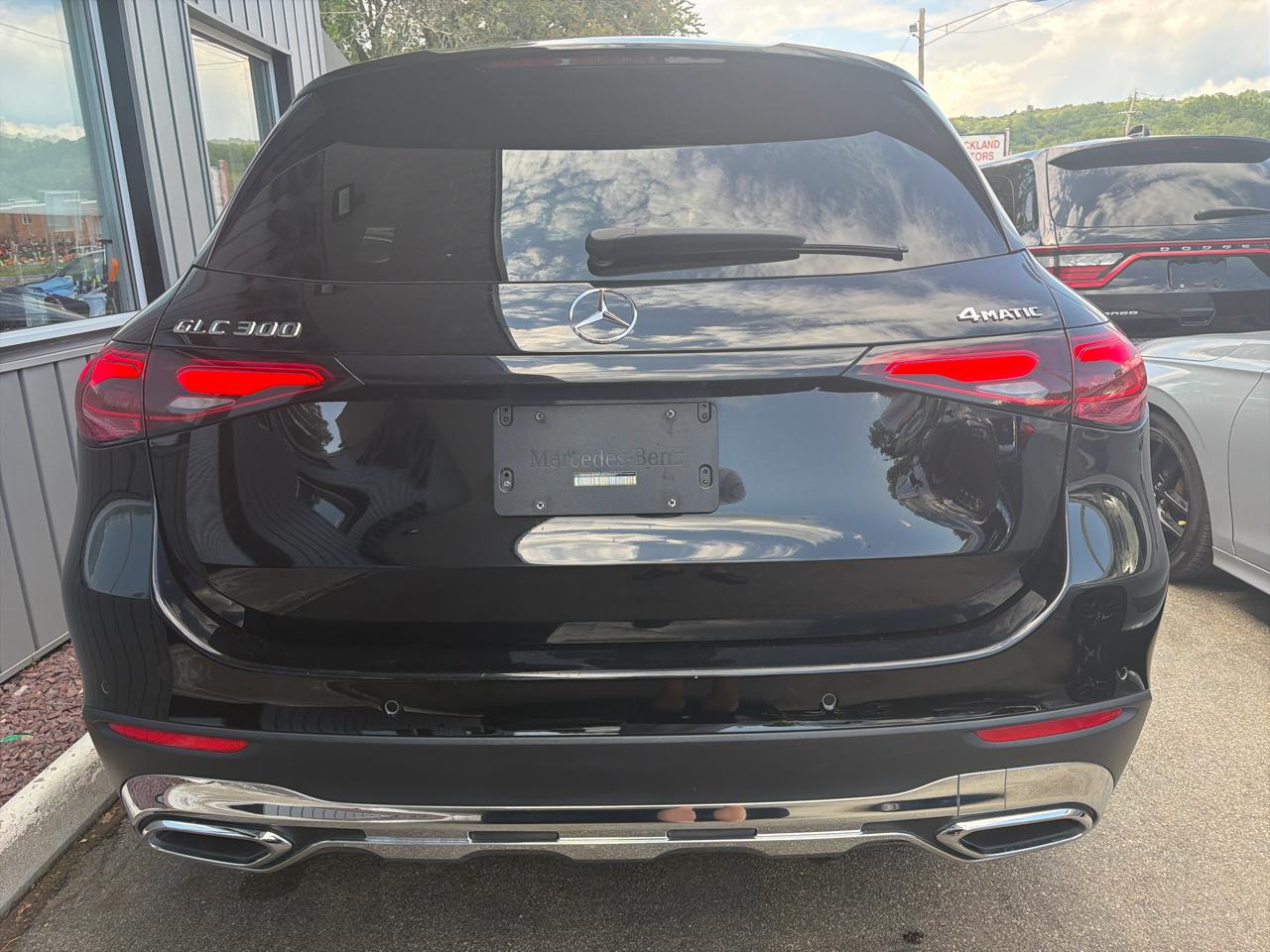 Mercedes-Benz GLC GLC 300 4MATIC SUV 2023