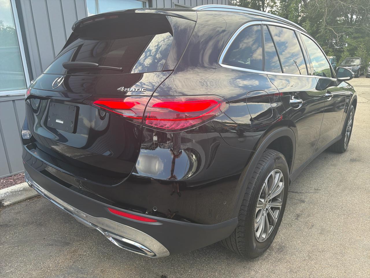 Mercedes-Benz GLC GLC 300 4MATIC SUV 2023