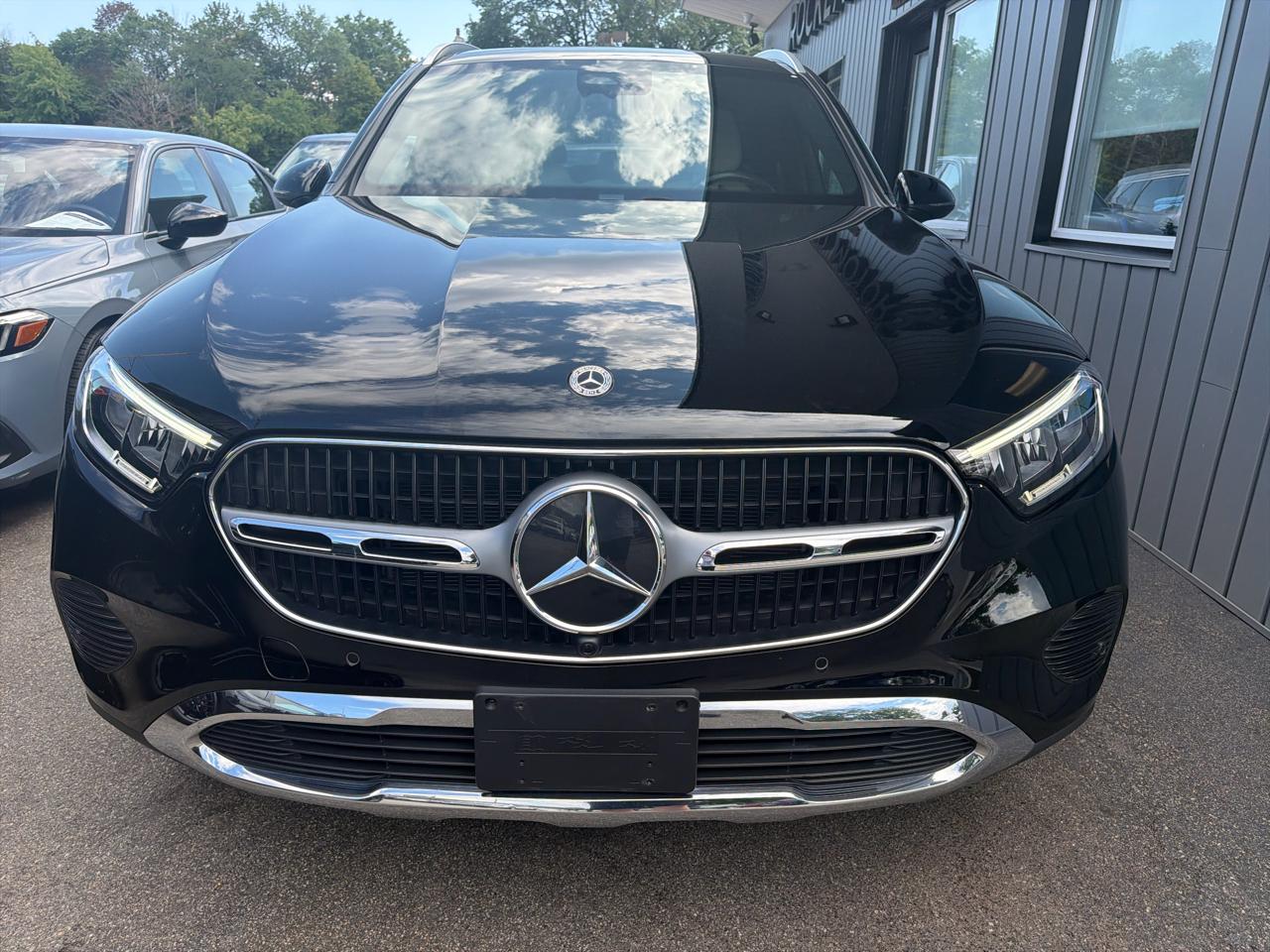 Mercedes-Benz GLC GLC 300 4MATIC SUV 2023