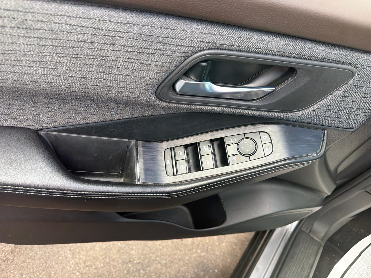 Nissan Rogue AWD SV *Ltd Avail* 2023