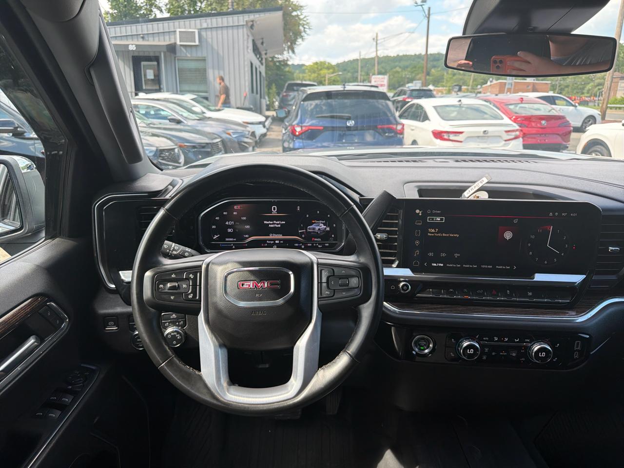 GMC Sierra 1500 4WD Crew Cab 147" SLE 2024