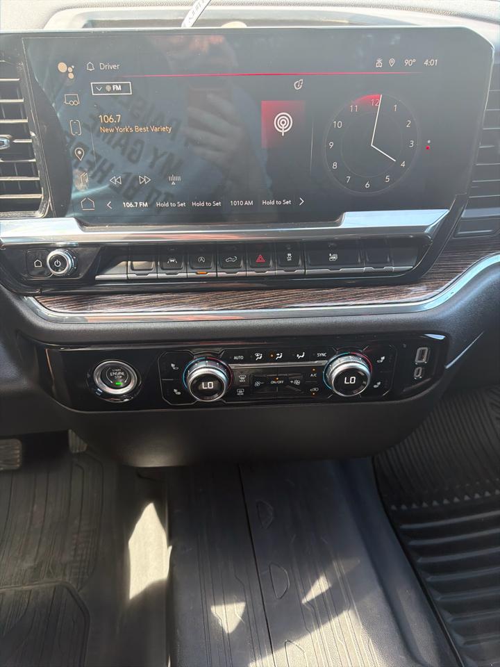 GMC Sierra 1500 4WD Crew Cab 147" SLE 2024