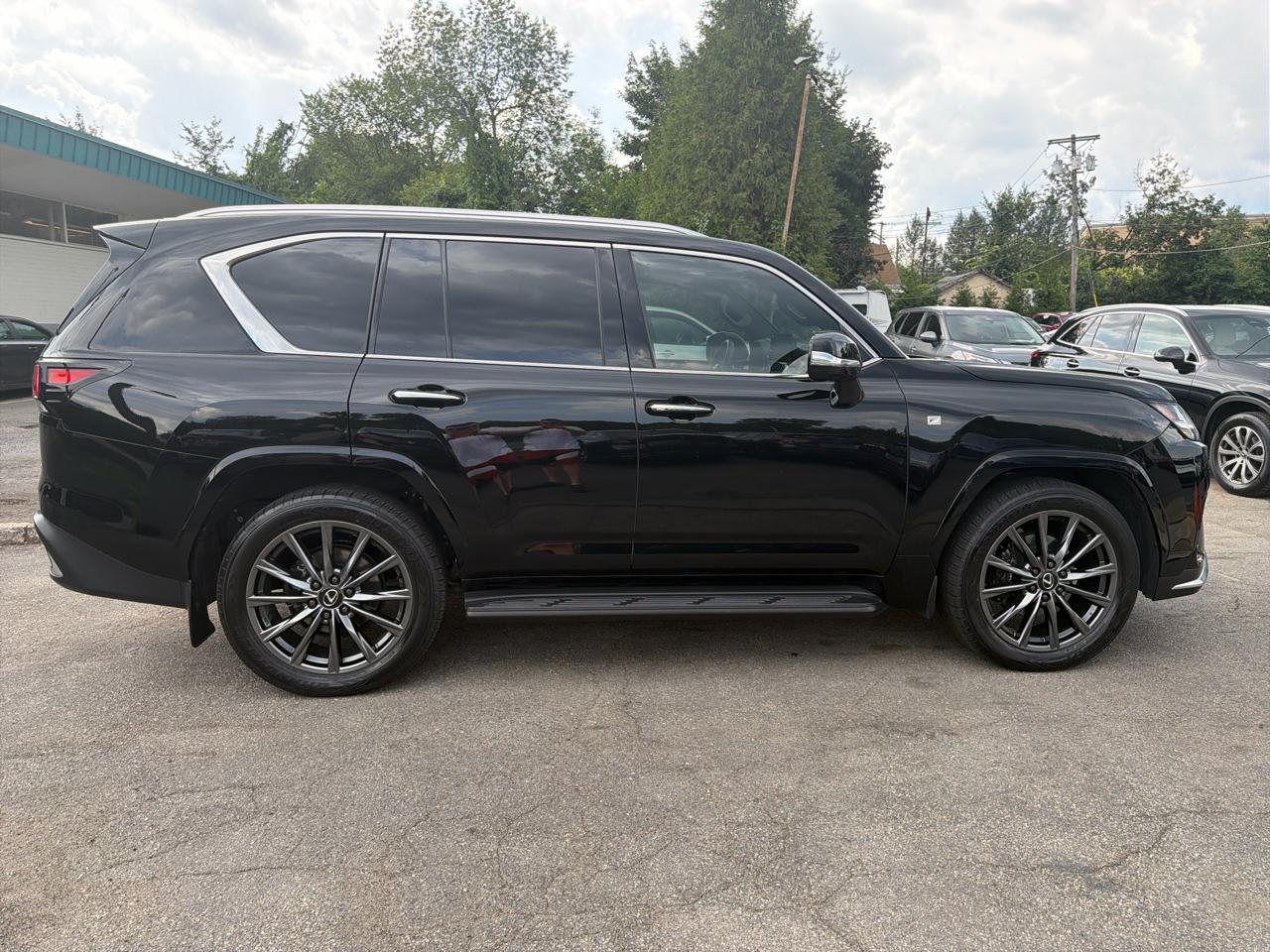 Lexus LX LX 600 F SPORT 4WD 2024