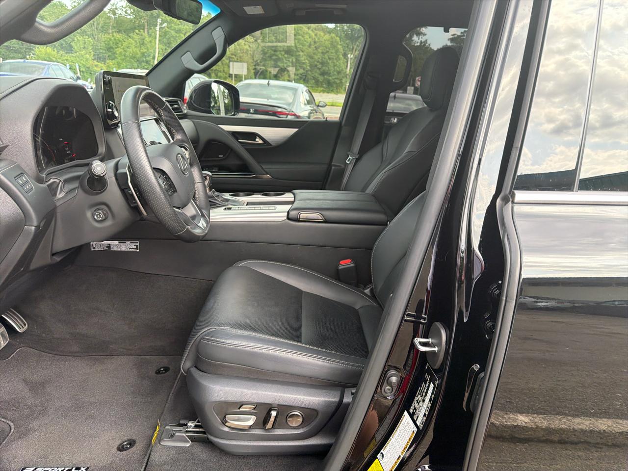 Lexus LX LX 600 F SPORT 4WD 2024