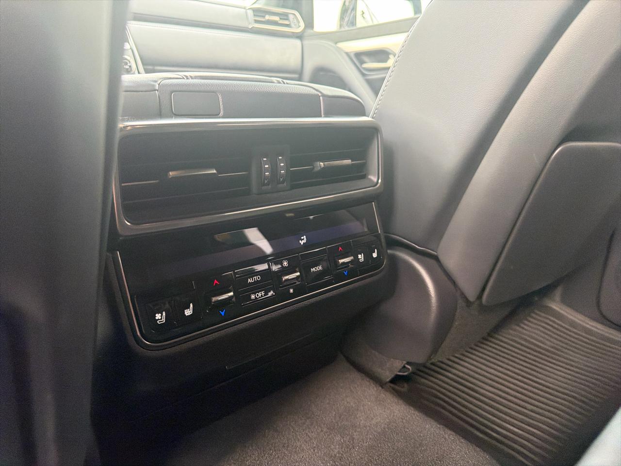 Lexus LX LX 600 F SPORT 4WD 2024