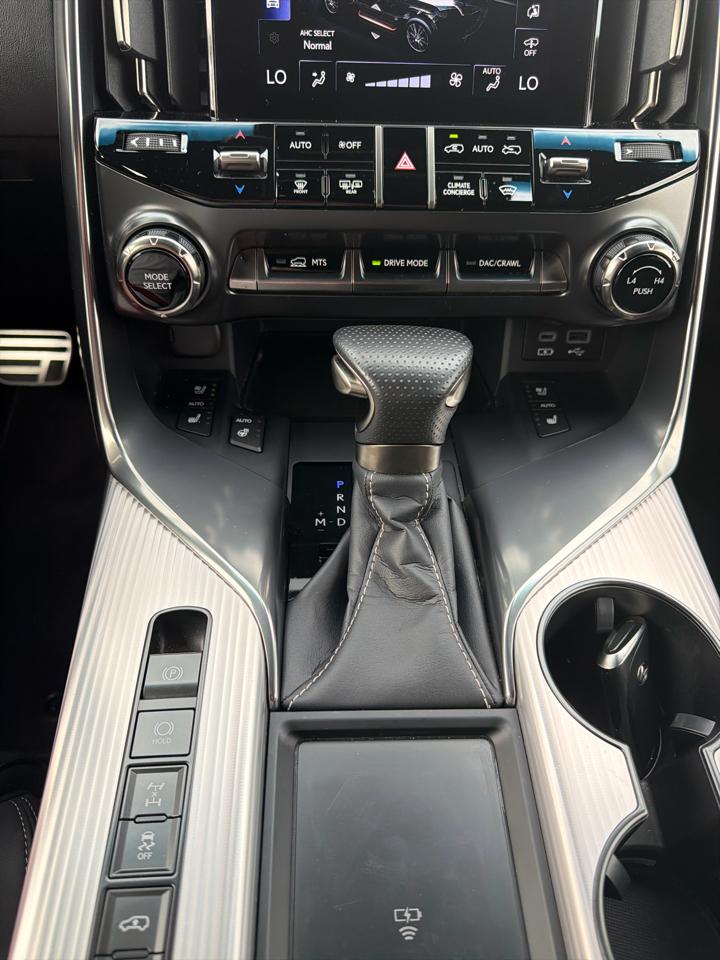 Lexus LX LX 600 F SPORT 4WD 2024