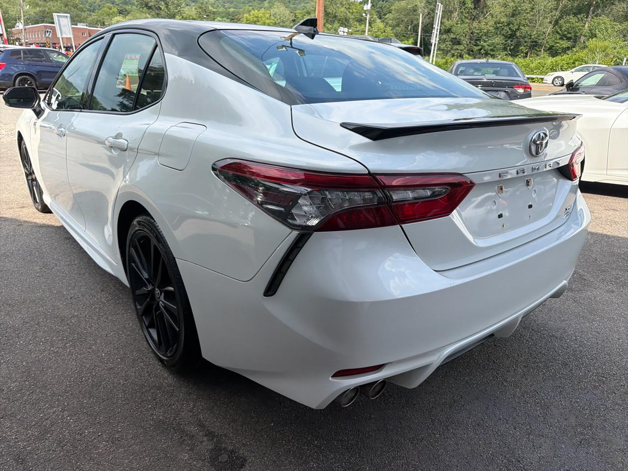 Toyota Camry  2021