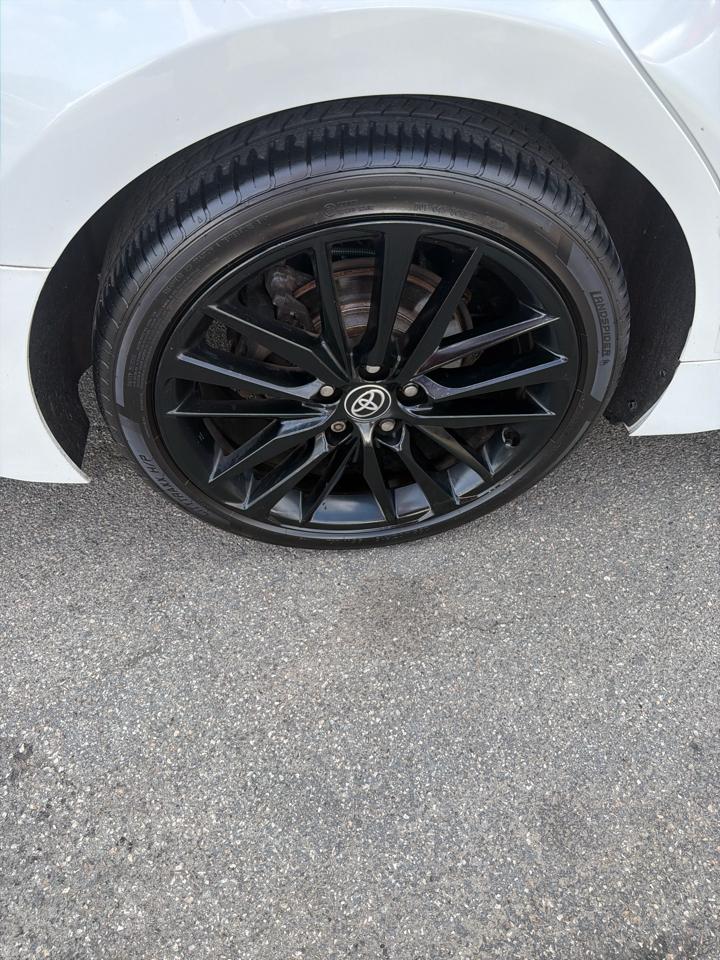 Toyota Camry  2021