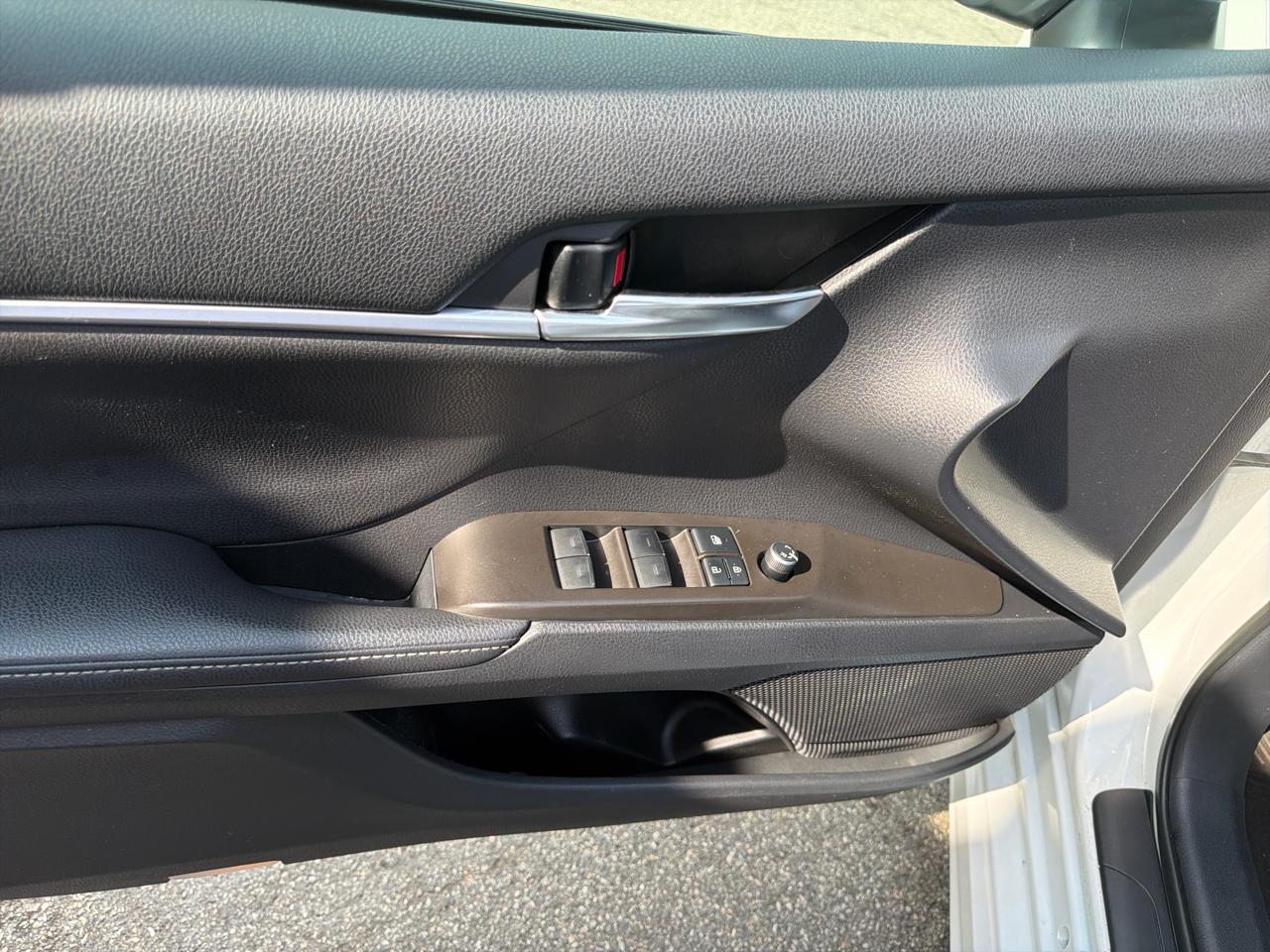 Toyota Camry  2021