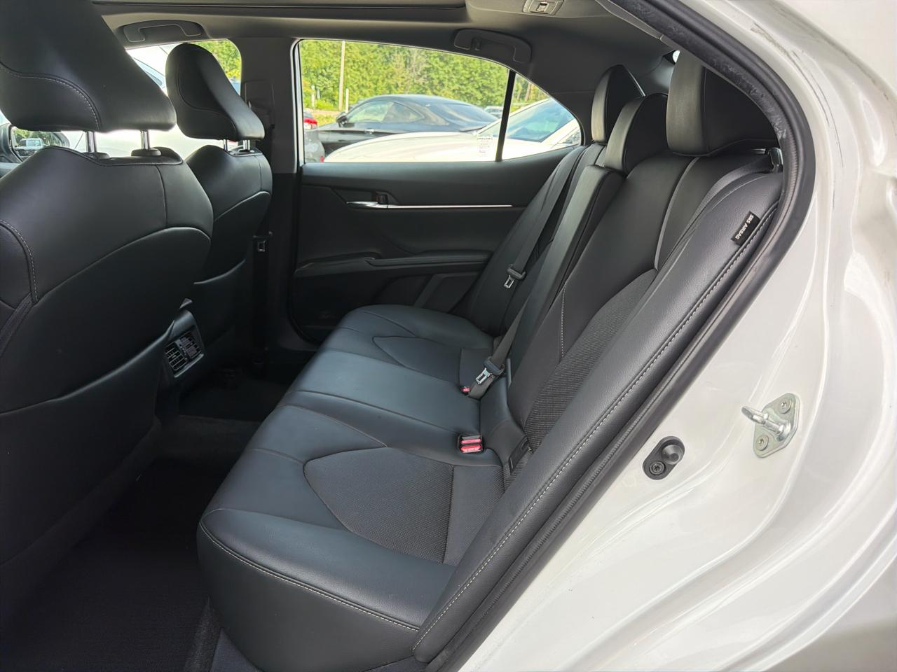 Toyota Camry  2021